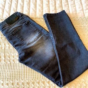 DKNY. Jeans girls sz 16.      29x29